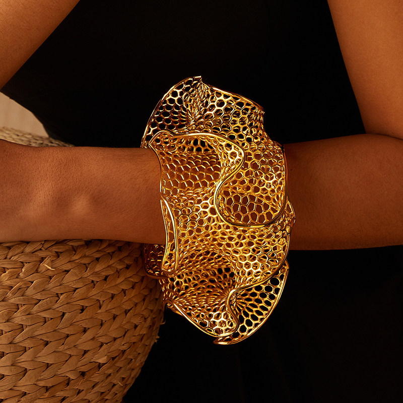 Pulseira de cor dourada com de - Women'S Fashion Website avaliação e preço