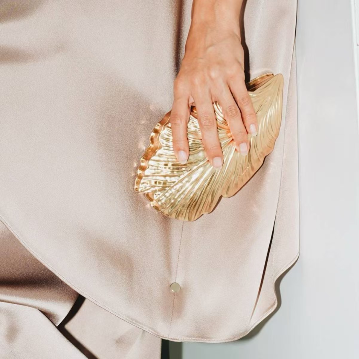 Bolsa de Mão de Luxo Dourada e - Women'S Young Fashion avaliação e preço